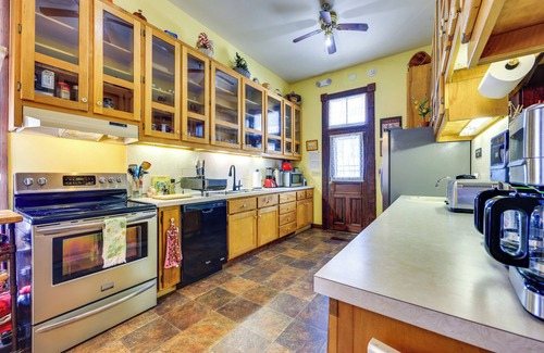 Palatka House | ‘Grand Gables:’ Home 1 Block to St Johns River