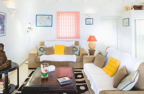 Lurin Villa | Grand Galet - Walking distance to Shell Beach