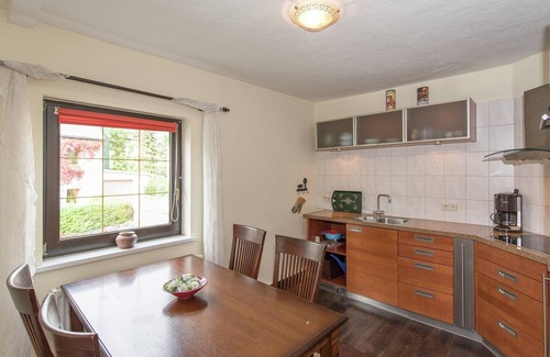 Deutschneudorf House | Grand Getaway in Deutschneudorf