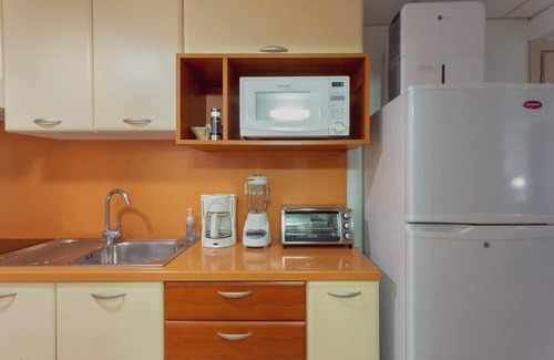 Maho Condo | Grand Getaway - Royal Retreats at Maho Beach Studio