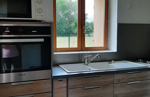 Cosne-Cours-sur-Loire House | Grand gite Du Moulin
