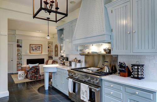 Top of the Hill House | Grand historic Newport home! Center of town. Walk to everything!