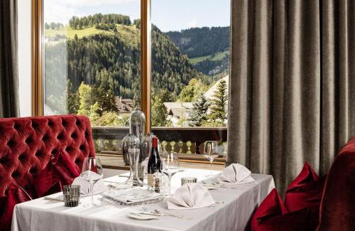 Selva di Val Gardena Hotel | Grand Hotel Wolkenstein