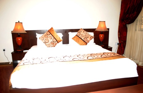 Ijebu Ode Hotel | Grand Inn & Suites
