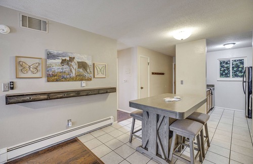 Grand Junction Condo | Grand Junction Condo: Balcony, Community Pool!