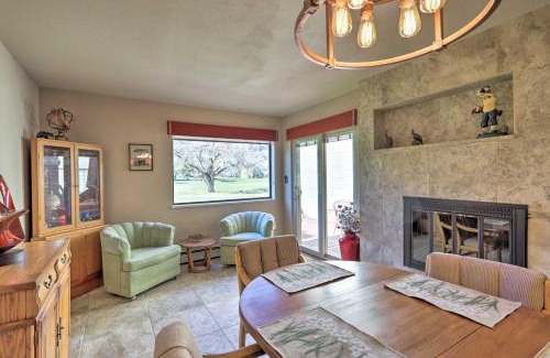 Grand Junction House | Grand Junction Golf Course Condo with Balconies