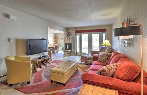 Grand Junction House | Grand Junction Golf Course Condo with Balconies