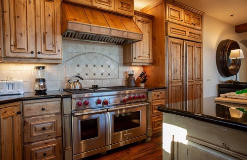 Empire Pass Condo | Grand Lodge at Deer Valley Resort - Five Bedroom Penthouse #406 - Ski-in/ski-out