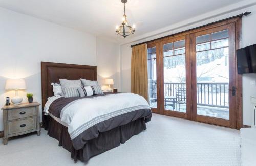Empire Pass Apartment | Grand Lodge - Five Bedroom #402 - Ski-in ski-out condo