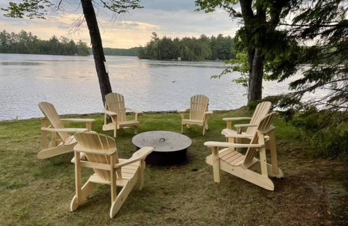 Bobcaygeon Cottage | Grand Maison Bobcaygeon Luxury Waterfront Cottage