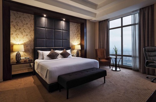 Grogol Hotel | Grand Mercure Solo Baru