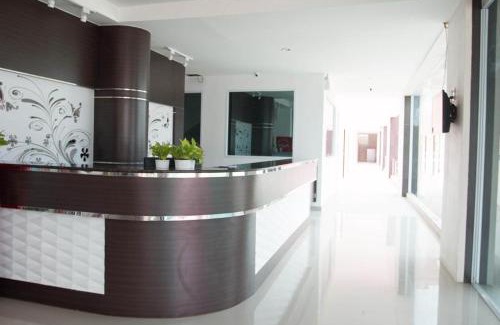 Ban Luam Hotel | Grand Place Resort