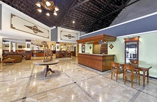 Trawas Hotel | Grand Whiz Hotel Trawas Mojokerto