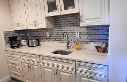 Estate Enighed Condo | Grande Bay luxury studio