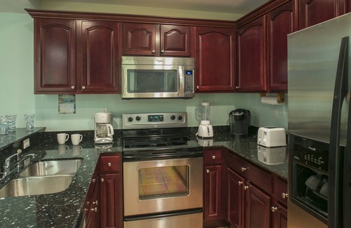 Estate Enighed Condo | Grande Bay SURFSIDE 1 BR, Beachfront, WIFI, Great Views!