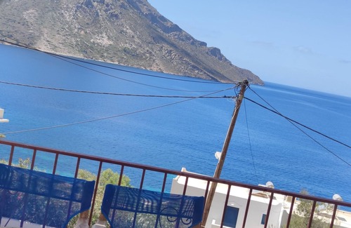 Massouri House | Grande Grotta! house in armeos Massouri