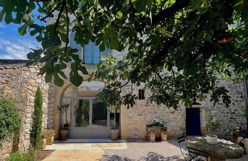 Saint-Mamert-du-Gard House | Grande Maison de Village au Calme Entre Uzès et Nîmes