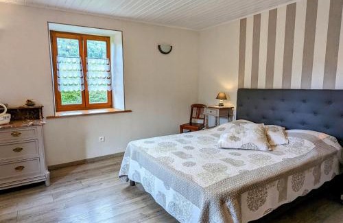 Servance-Miellin House | Grande maison au cœur des Vosges, escapades et nature - FR-1-583-466