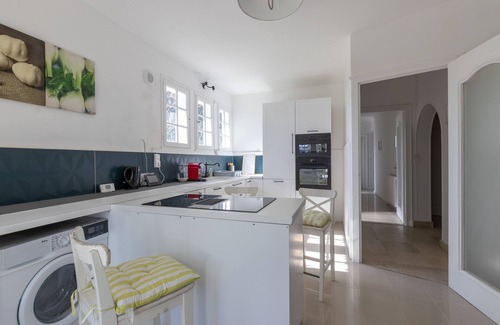 Limonest House | Grande Maison AU Calme Avec Très Grand Jardin