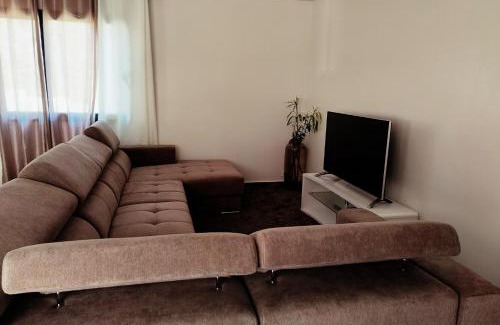 Moyrazes Villa | Grande villa moderne