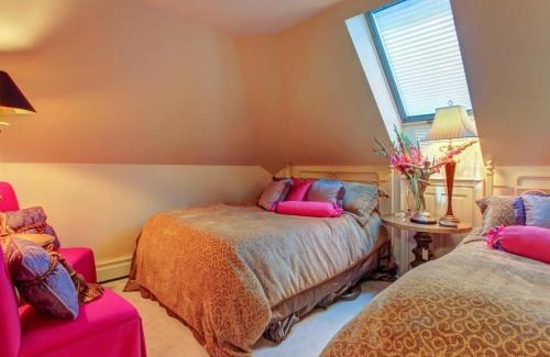 Kennebunkport House | Grandeur On The Green