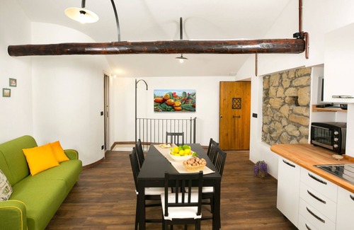 Motta Camastra House | Grandfather Mariano's House - Tourist Accommodation - CIN IT083058C2P3N2T97U