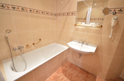 Jihlava Hotel | Grandhotel Garni