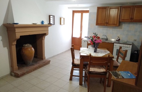 Civitacampomarano House | Grandma Ida's - holiday home