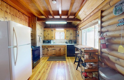 Gunnison Cabin | Grandpa`s Cabin on the River