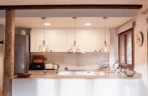El Tarter Apartment | Grandvalira: Cozy Home with Terrace & Parking