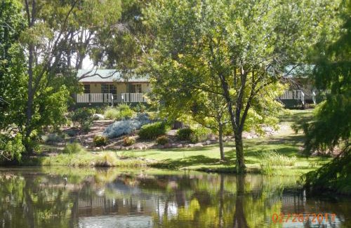 Thorndale Bed & Breakfast | Granite Gardens Cottages & Lake Retreat