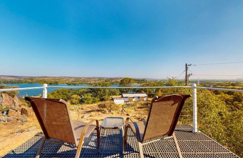Buchanan Dam House | Granite Peak Vista - Inks Lake