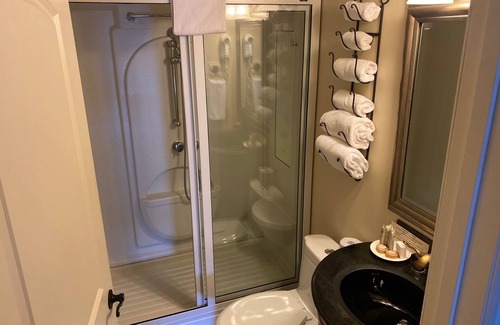 Moose Jaw Hotel | Grant Hall Hotel