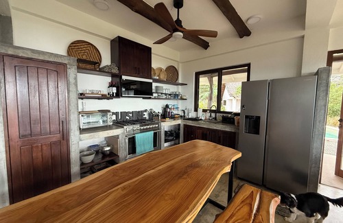 Los Santos House | Grateful Venao- Peaceful Retreat