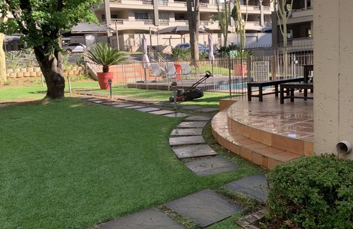 Sandown Apartment | Graystone Penthouse