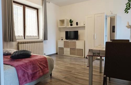 Casnate Con Bernate Apartment | Grazioso 38 MQ a 10 minuti da Como Centro
