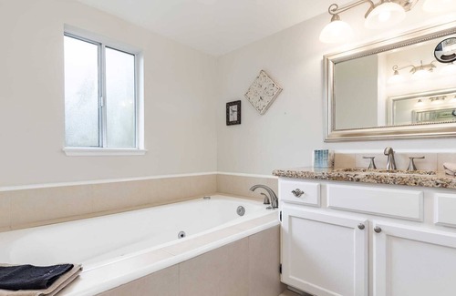Beach Hill - Beach Flats House | Great 3-story home near Santa Cruz Beach Boardwalk