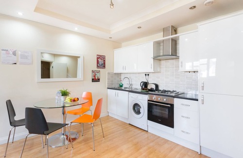 Kings Cross St. Pancras Apartment | Great Apartment 2 Min to Station - 1