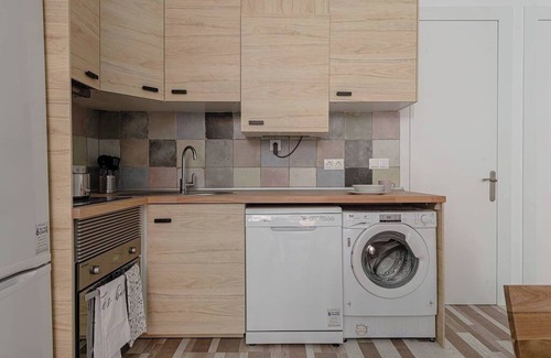 Alameda de Osuna Apartment | Great apartment in Tetuan by Sharing Co