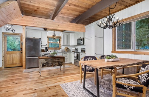 Washougal House | Great Deals on Summer Stays!