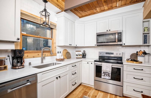Washougal House | Great Deals on Summer Stays!