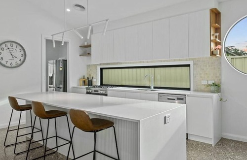Marong House | Great entertainer on the outskirts of Bendigo. Family-friendly!