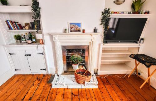Brighton City Centre Apartment | Great Entire 2 Bedroom - Central Brighton