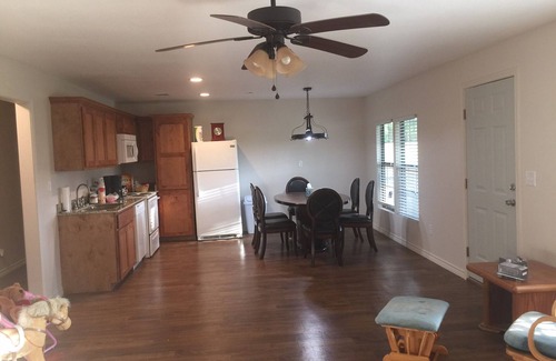 Jasper Cabin | Great family vacation cabin in East Texas near Sam Rayburn Lake