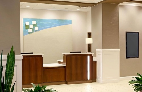 College Park House | Great Find! Near Hartsfield–Jackson Atlanta International Airport, Pet-Friendly!
