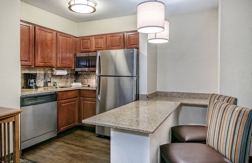 Round Rock Condo | Great for Business Travelers! Quiet Suite + FREE Buffet Breakfast