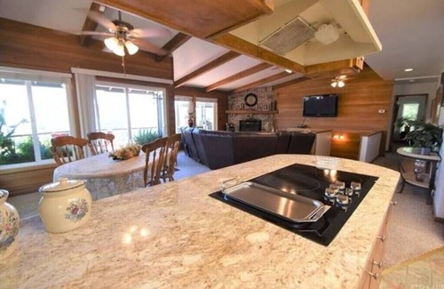 Oroville East House | Great for Large Families Lake House Lake Oroville!