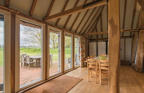 Sittingbourne House | Great Higham Barn by Bloom Stays - sleeps 26 guests in 7 bedrooms