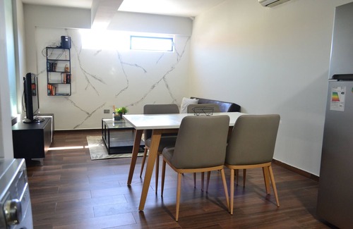 Santa Cruz Apartment | Great location! One bedroom Apartment Downtown. Enjoy the city life!