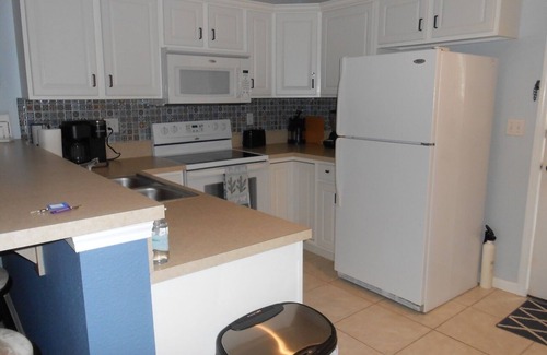 Lake of the Ozarks Condo | Great location by land or water